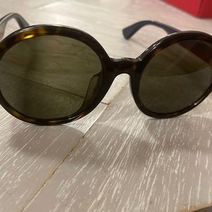 Gucci sunglasses